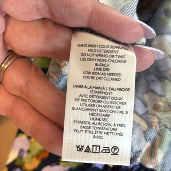 Anthropologie Easy Traveler Shorts Size Large - Picture 3 of 5